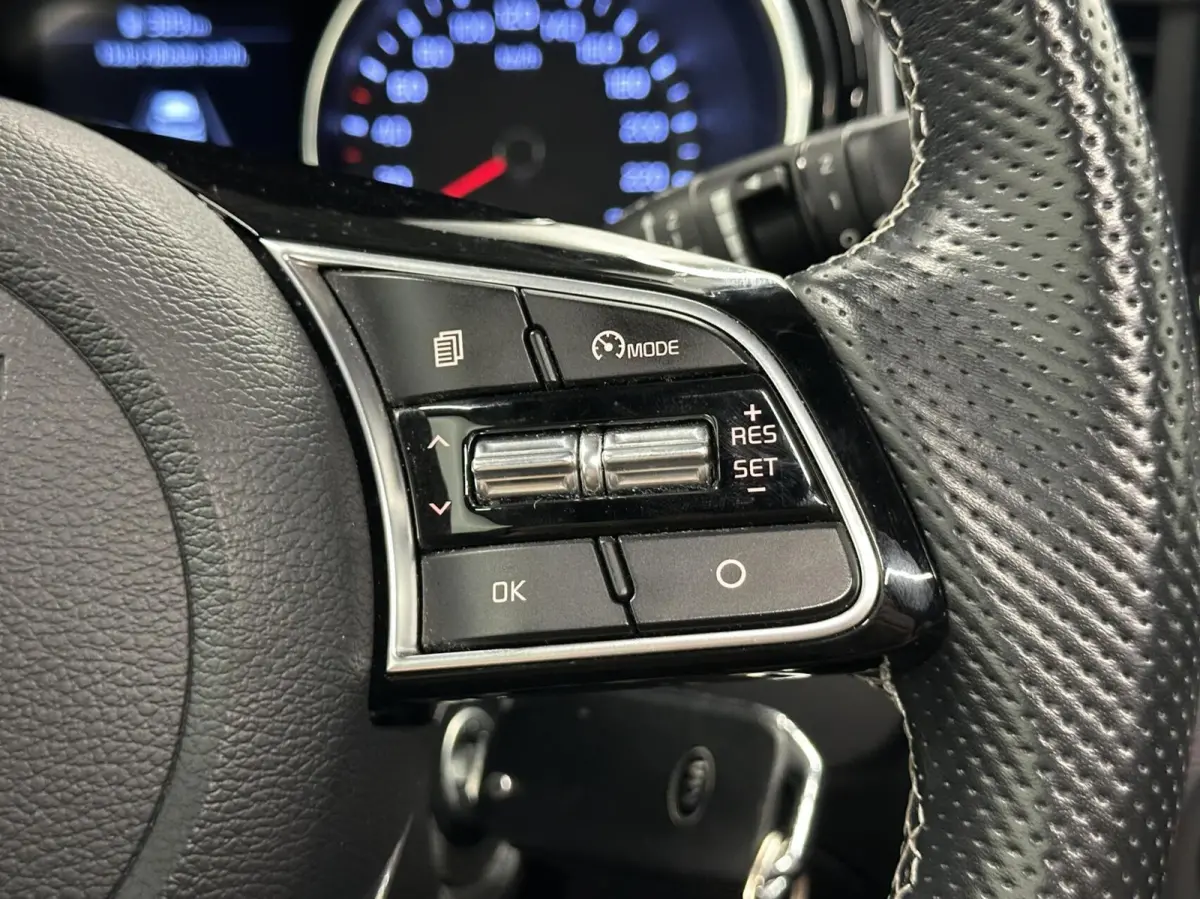 1.5 T-GDI GT-Line PANO CAMERA CRUISE CARPLAY NAVI ECC.