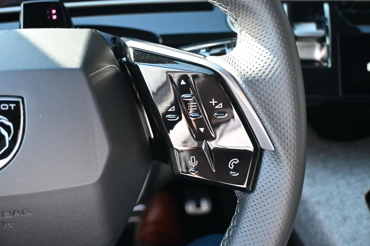 GT Long Range 230 97 kWh DEMO-DEAL! Direct Leverbaar! | Navigatie | Achteruitrijcamera | Climate Control | Apple Carplay & Android Auto | !!