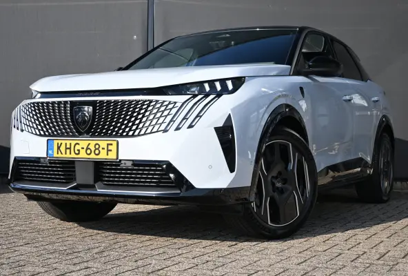 GT Long Range 230 97 kWh DEMO-DEAL! Direct Leverbaar! | Navigatie | Achteruitrijcamera | Climate Control | Apple Carplay & Android Auto | !!