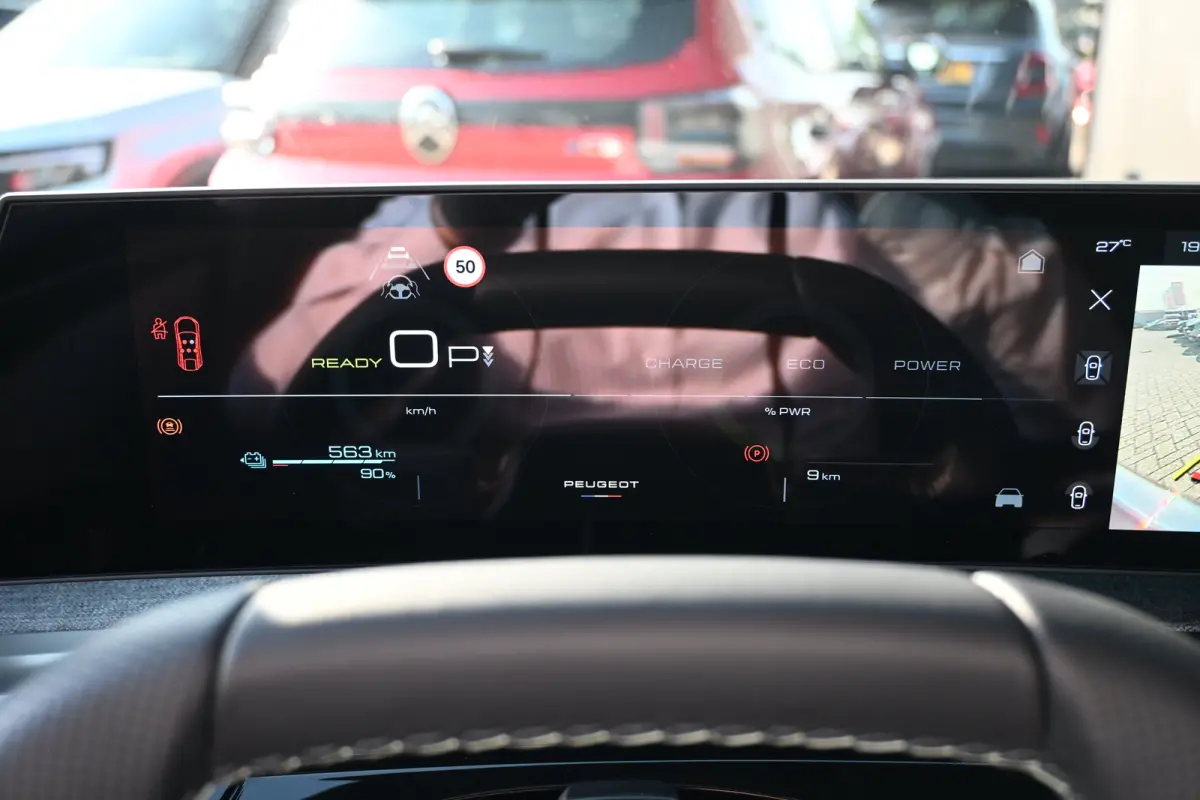 GT Long Range 230 97 kWh DEMO-DEAL! Direct Leverbaar! | Navigatie | Achteruitrijcamera | Climate Control | Apple Carplay & Android Auto | !!