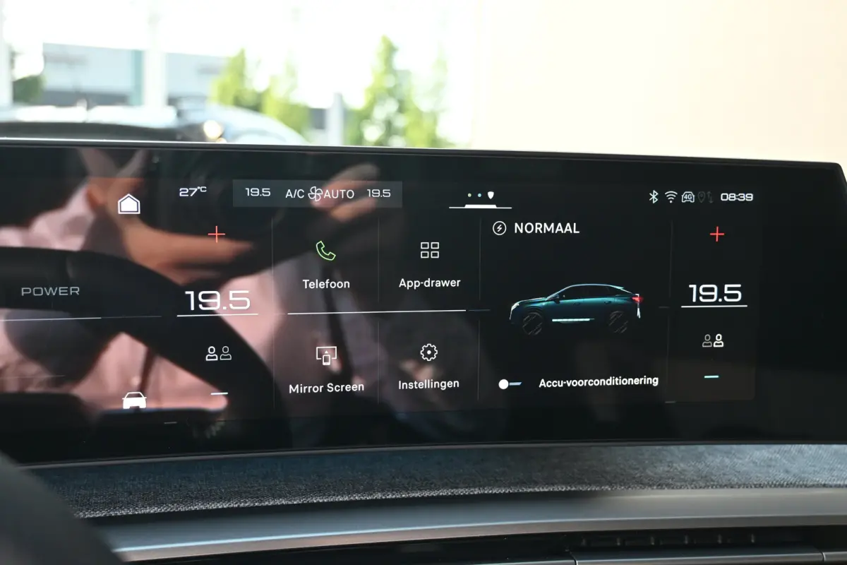 GT Long Range 230 97 kWh DEMO-DEAL! Direct Leverbaar! | Navigatie | Achteruitrijcamera | Climate Control | Apple Carplay & Android Auto | !!