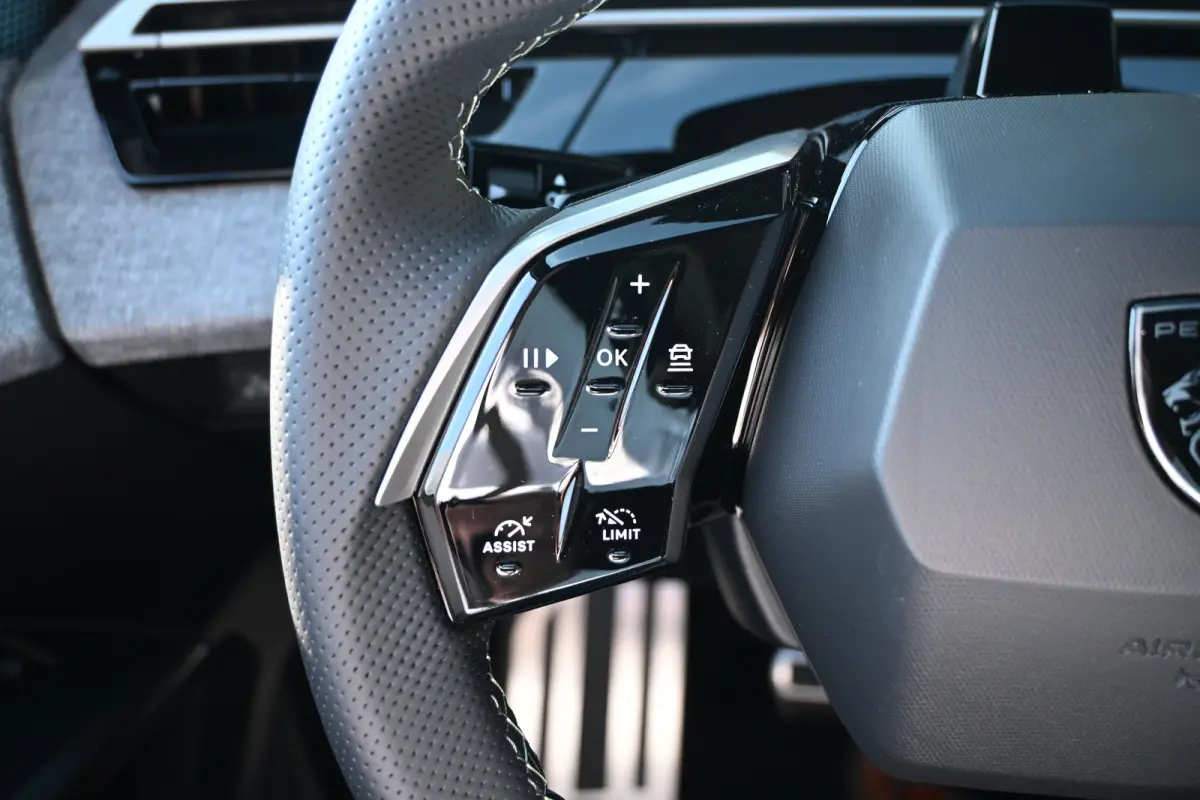 GT Long Range 230 97 kWh DEMO-DEAL! Direct Leverbaar! | Navigatie | Achteruitrijcamera | Climate Control | Apple Carplay & Android Auto | !!