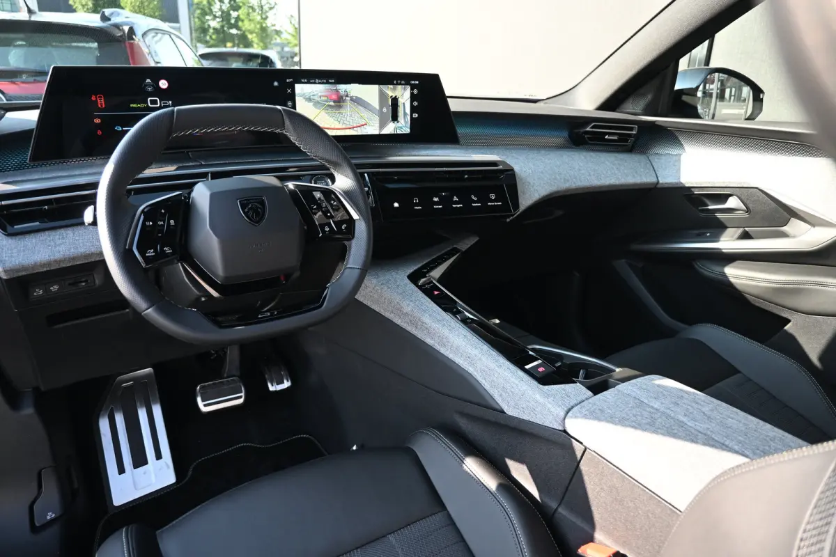 GT Long Range 230 97 kWh DEMO-DEAL! Direct Leverbaar! | Navigatie | Achteruitrijcamera | Climate Control | Apple Carplay & Android Auto | !!