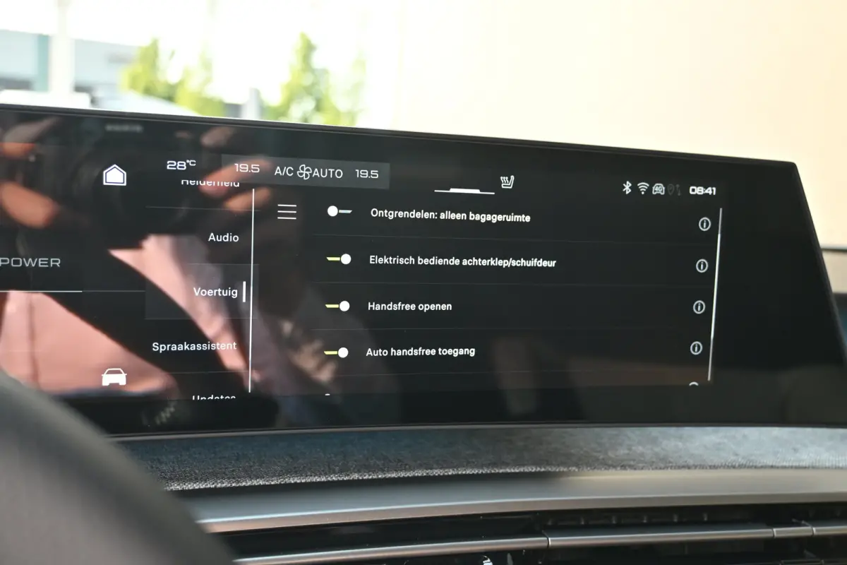 GT Long Range 230 97 kWh DEMO-DEAL! Direct Leverbaar! | Navigatie | Achteruitrijcamera | Climate Control | Apple Carplay & Android Auto | !!