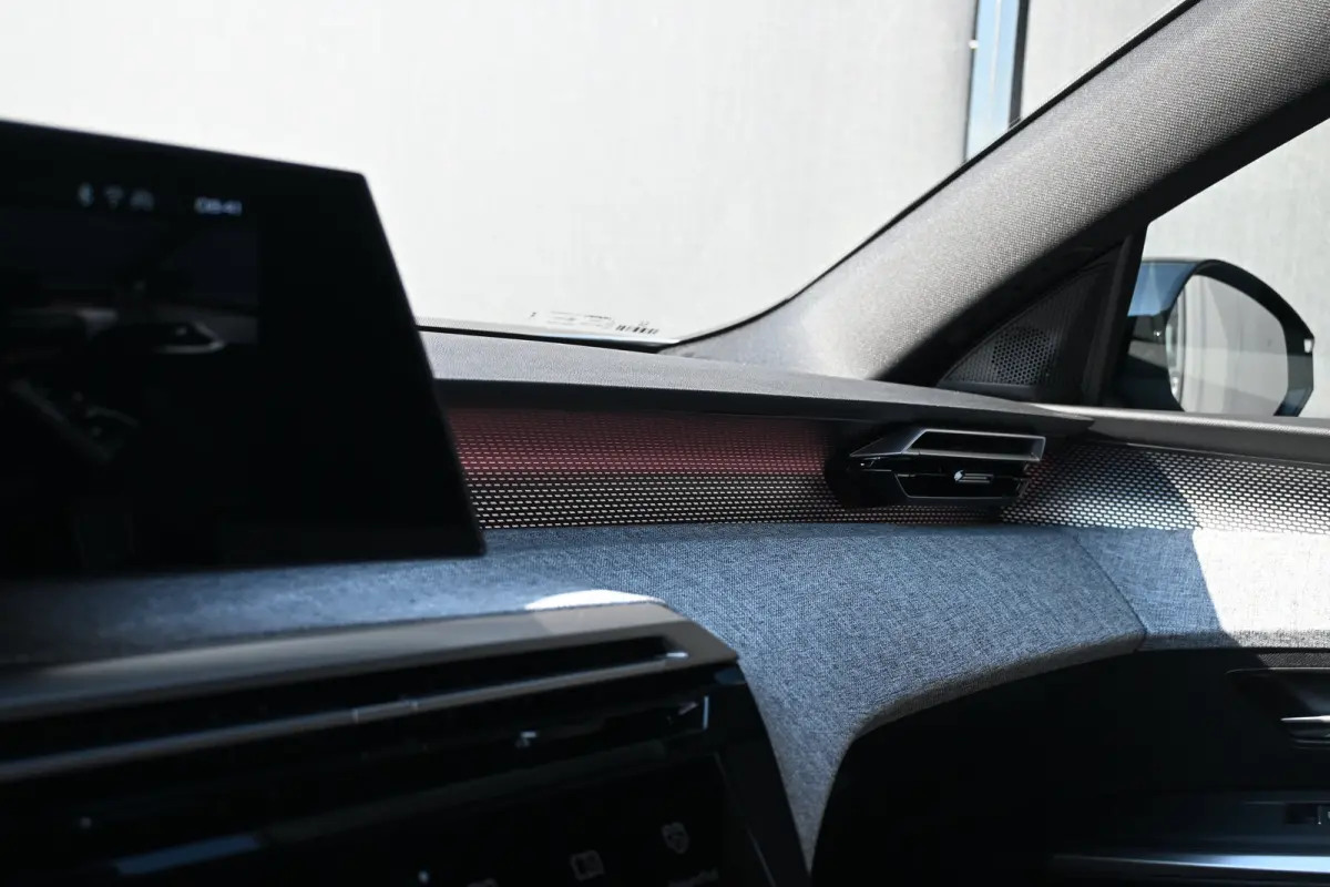 GT Long Range 230 97 kWh DEMO-DEAL! Direct Leverbaar! | Navigatie | Achteruitrijcamera | Climate Control | Apple Carplay & Android Auto | !!