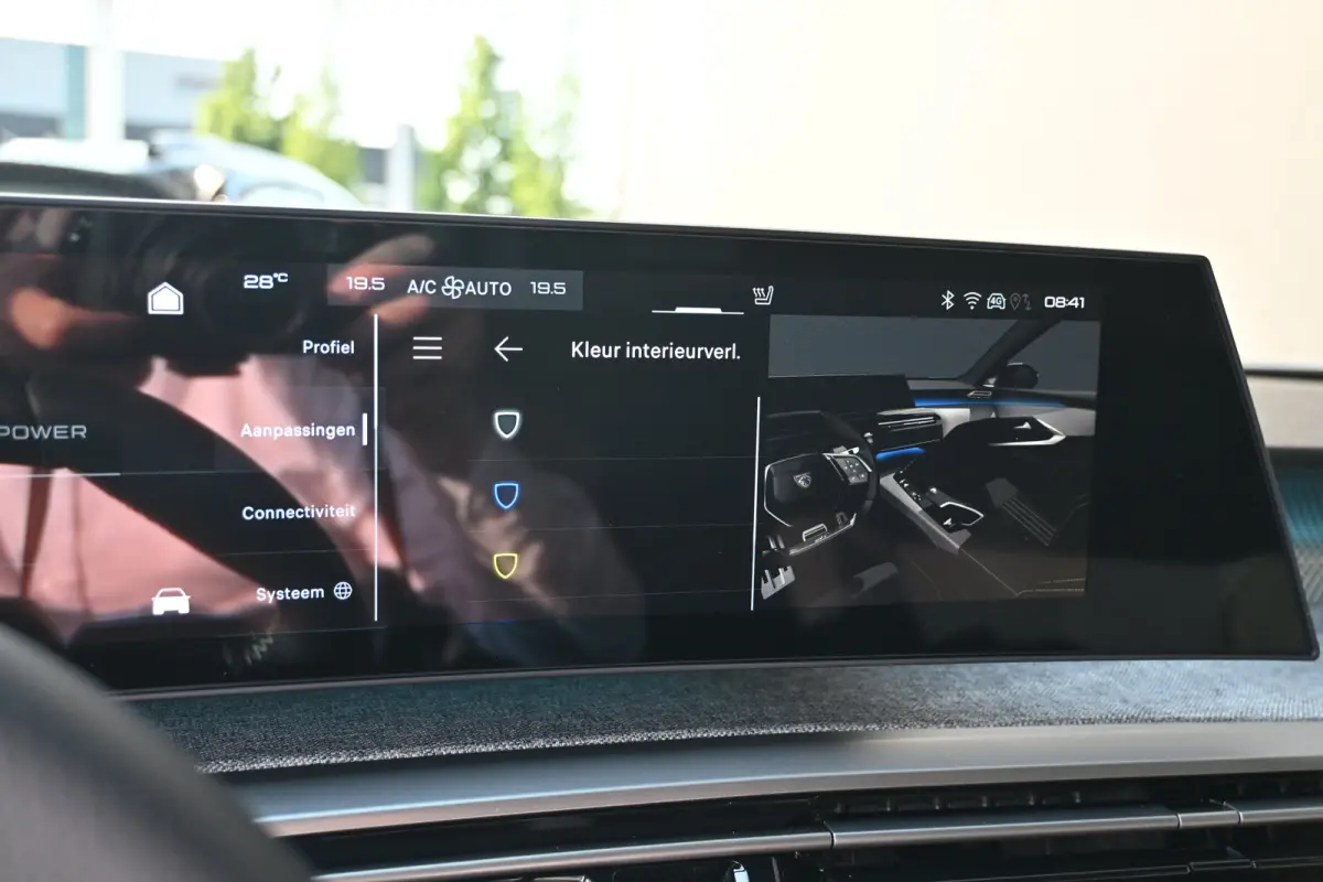 GT Long Range 230 97 kWh DEMO-DEAL! Direct Leverbaar! | Navigatie | Achteruitrijcamera | Climate Control | Apple Carplay & Android Auto | !!