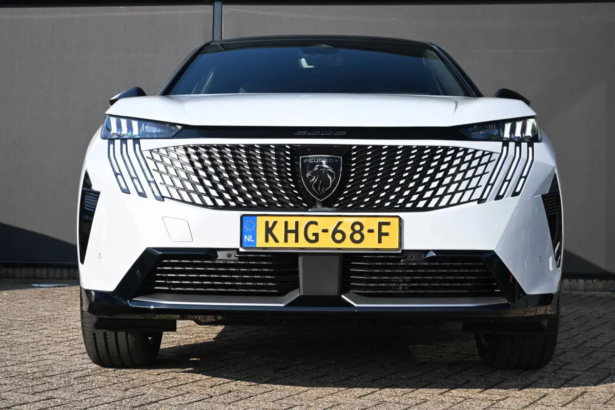 GT Long Range 230 97 kWh DEMO-DEAL! Direct Leverbaar! | Navigatie | Achteruitrijcamera | Climate Control | Apple Carplay & Android Auto | !!