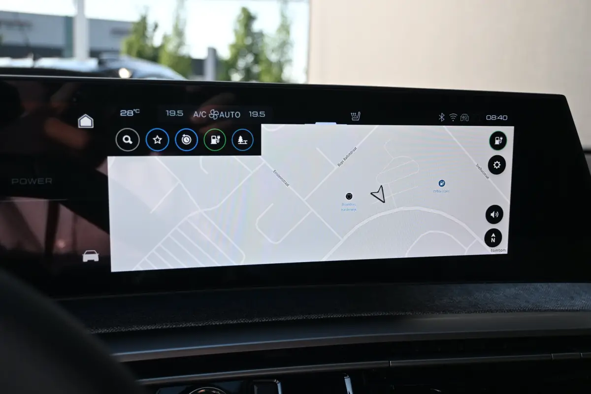 GT Long Range 230 97 kWh DEMO-DEAL! Direct Leverbaar! | Navigatie | Achteruitrijcamera | Climate Control | Apple Carplay & Android Auto | !!