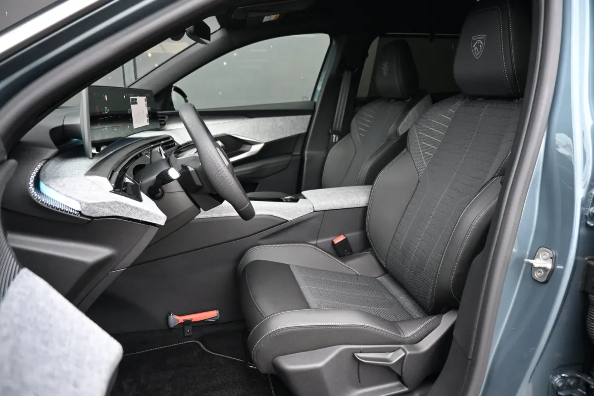 GT Long Range 97 kWh 7p Demo-Deal! | Navigatie | 360 Camera | Elektr. Achterklep | Draadloos Apple Carplay & Android Auto |