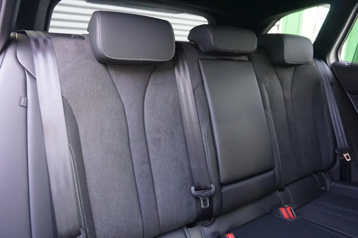 85 286pk Sportline | Business Upgrade Advanced | Panoramadak | Warmtepomp | Trekhaak