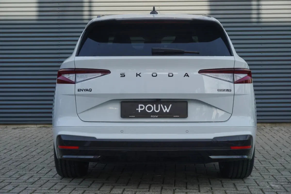 85 286pk Sportline | Business Upgrade Advanced | Panoramadak | Warmtepomp | Trekhaak