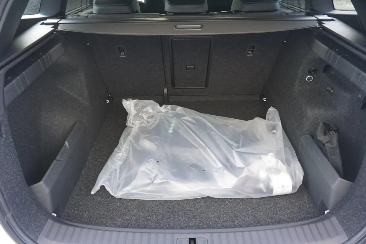 85 286pk Sportline | Business Upgrade Advanced | Panoramadak | Warmtepomp | Trekhaak
