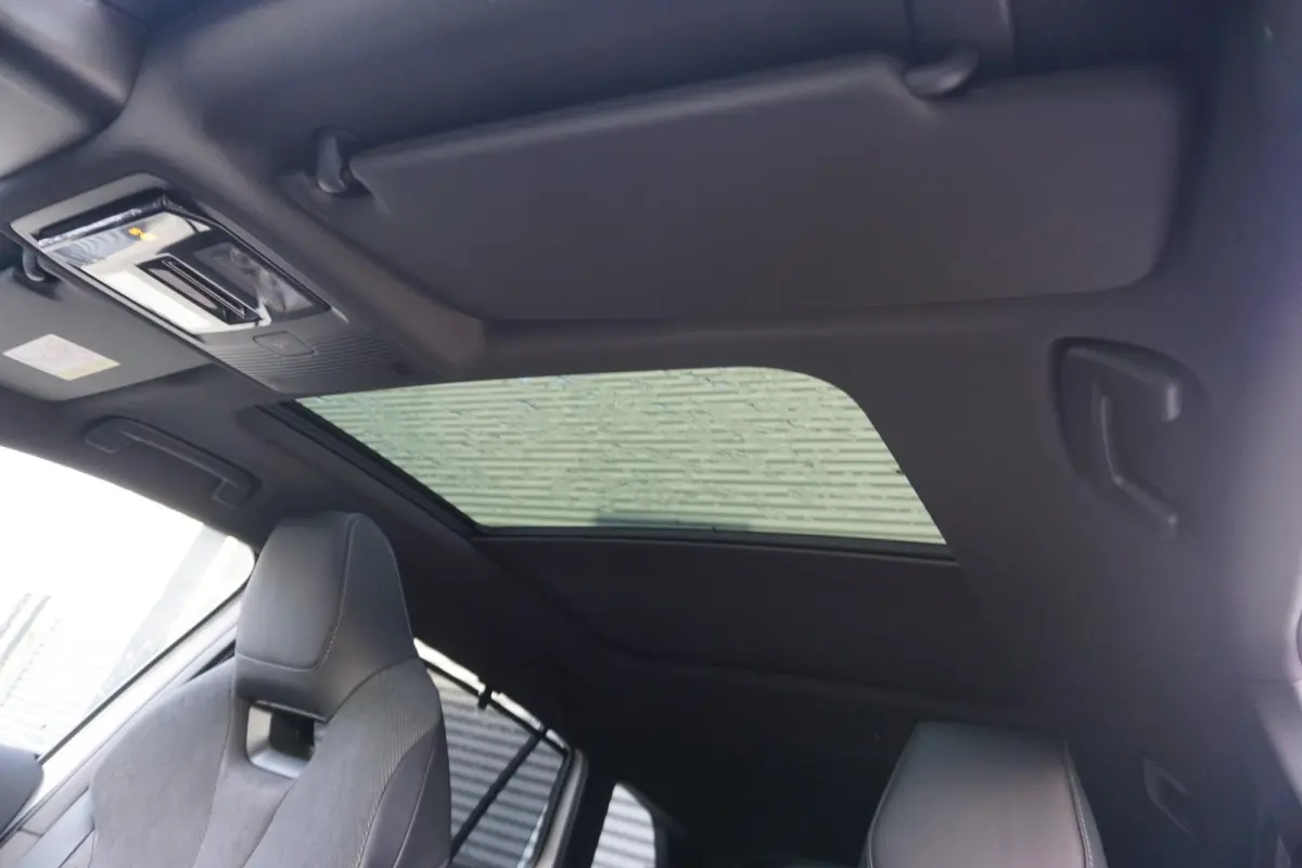 85 286pk Sportline | Business Upgrade Advanced | Panoramadak | Warmtepomp | Trekhaak