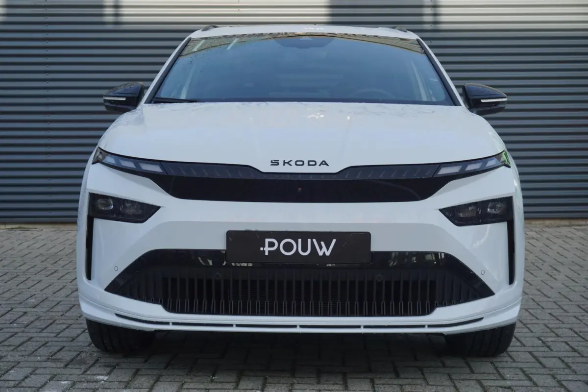 85 286pk Sportline | Business Upgrade Advanced | Panoramadak | Warmtepomp | Trekhaak