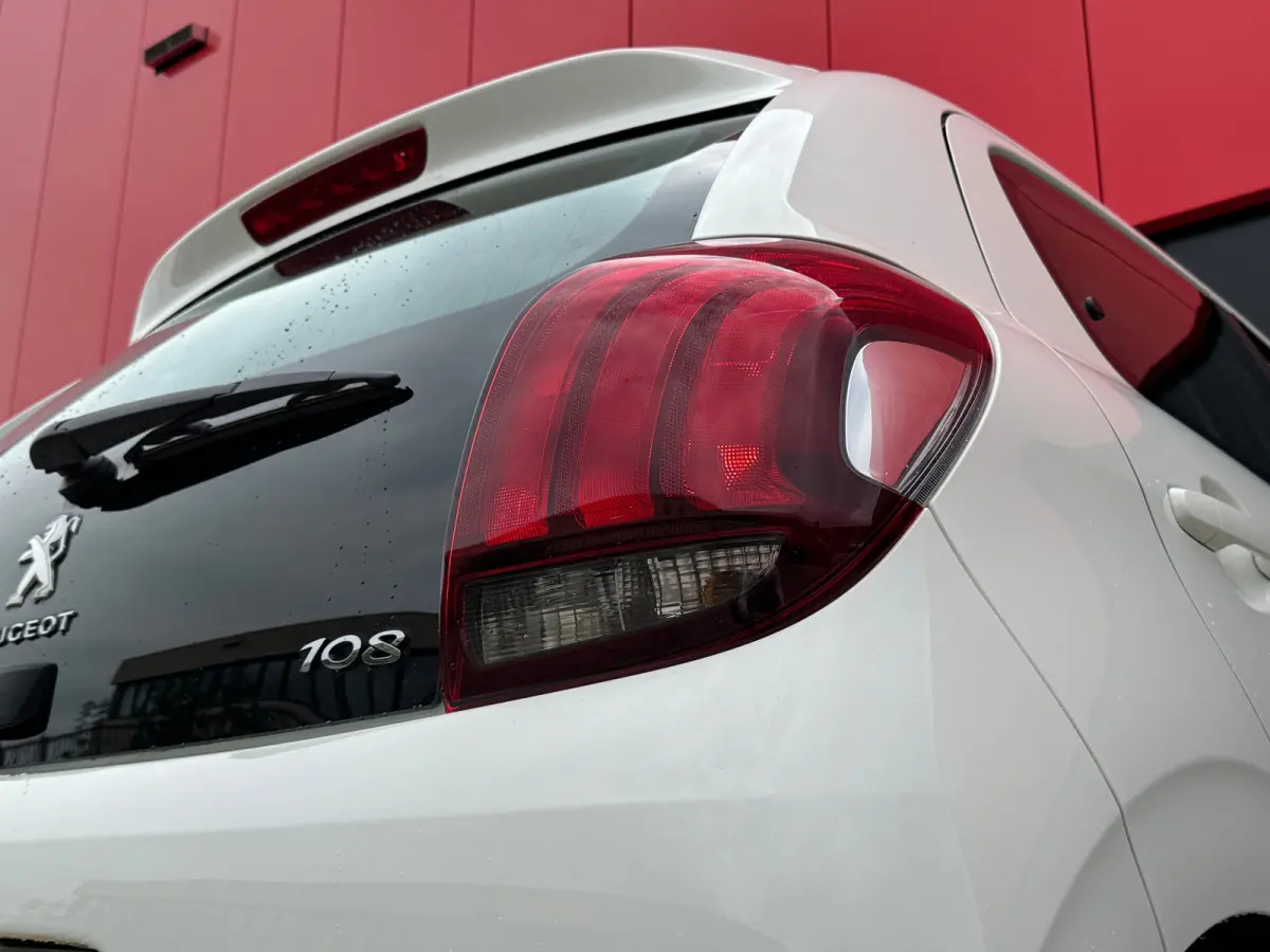 1.0 e-VTi Active | BLuetooth Telefoonvoorbereiding | Elektrische Ramen Voor | Airco | Audio installatie | Bluetooth telefoonvoorbereiding | Elektrische ramen voor