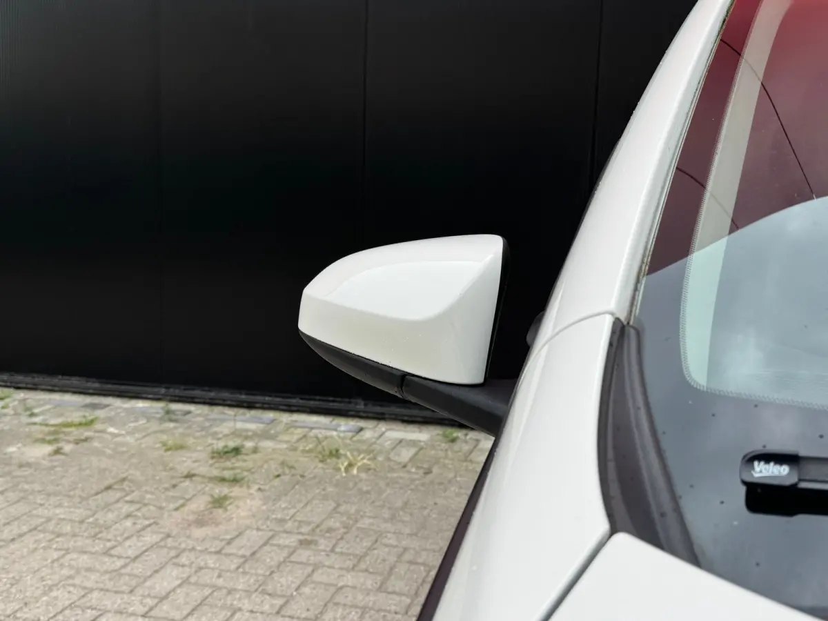 1.0 e-VTi Active | Audio installatie | Bluetooth telefoonvoorbereiding | Elektrische ramen voor