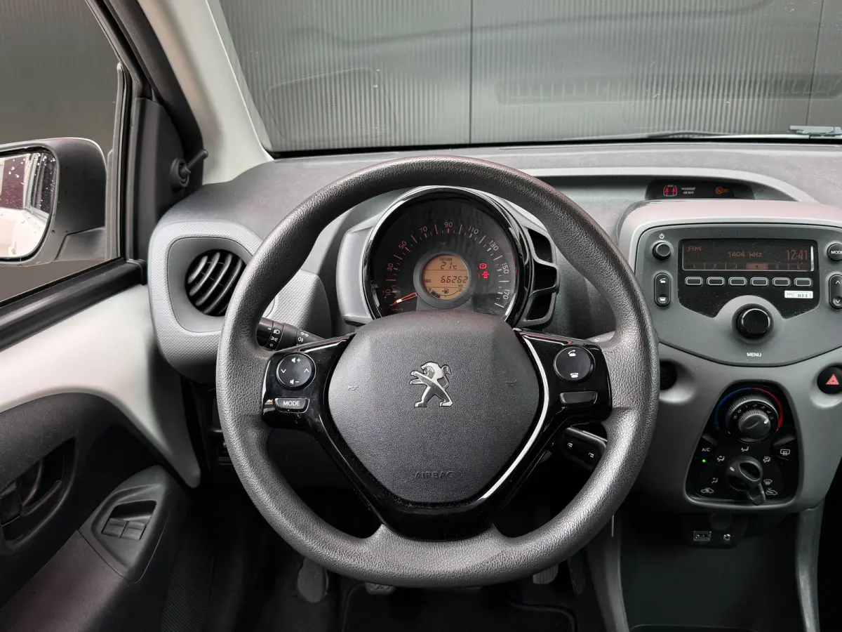 1.0 e-VTi Active | BLuetooth Telefoonvoorbereiding | Elektrische Ramen Voor | Airco | Audio installatie | Bluetooth telefoonvoorbereiding | Elektrische ramen voor