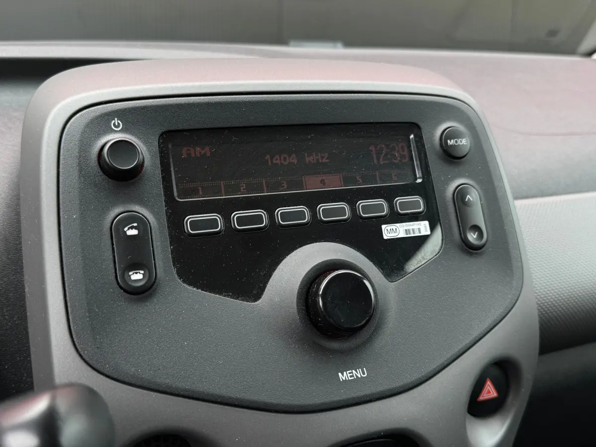 1.0 e-VTi Active | BLuetooth Telefoonvoorbereiding | Elektrische Ramen Voor | Airco | Audio installatie | Bluetooth telefoonvoorbereiding | Elektrische ramen voor