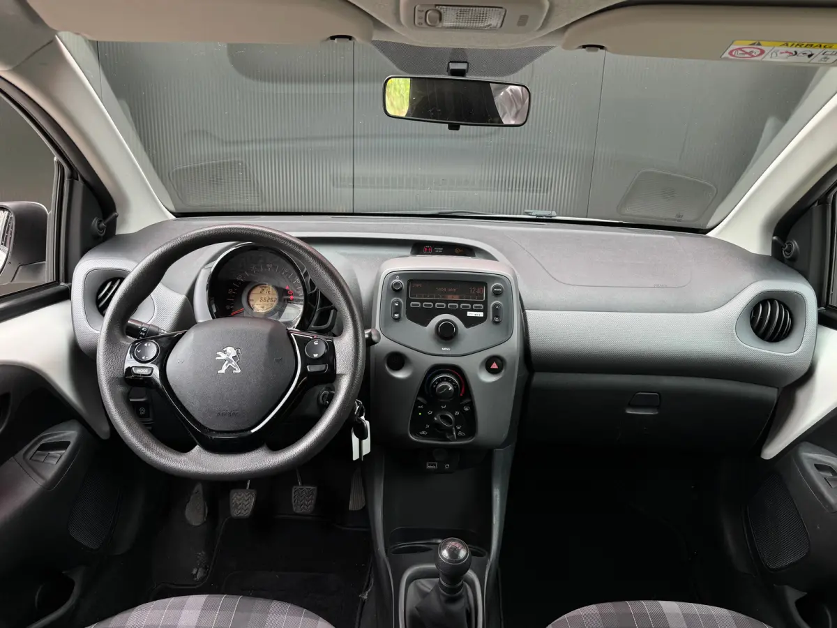 1.0 e-VTi Active | BLuetooth Telefoonvoorbereiding | Elektrische Ramen Voor | Airco | Audio installatie | Bluetooth telefoonvoorbereiding | Elektrische ramen voor