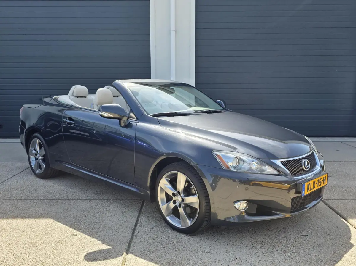 Cabriolet 250C |Dealer onderhouden |2 JAAR GARANTIE