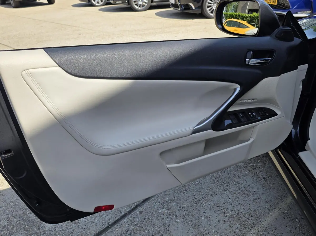Cabriolet 250C |Dealer onderhouden |2 JAAR GARANTIE