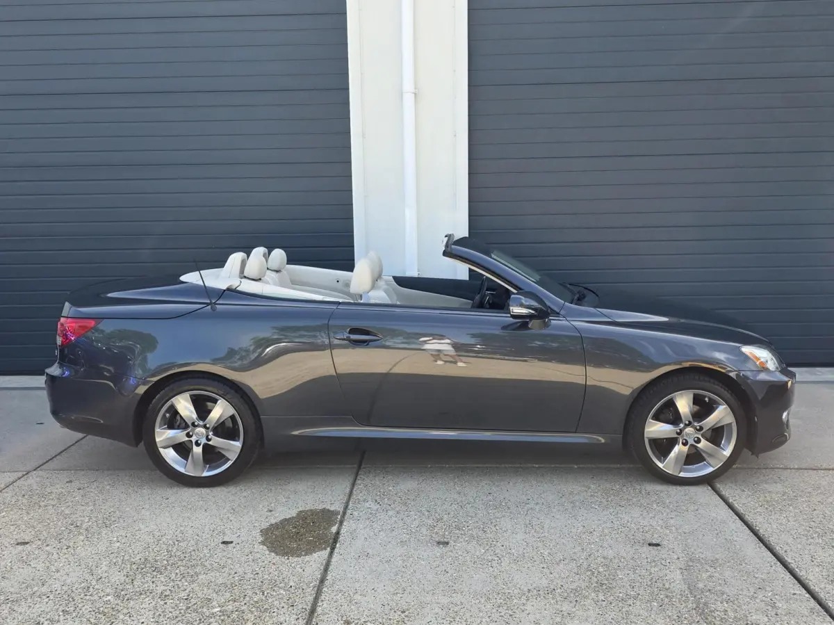 Cabriolet 250C |Dealer onderhouden |2 JAAR GARANTIE