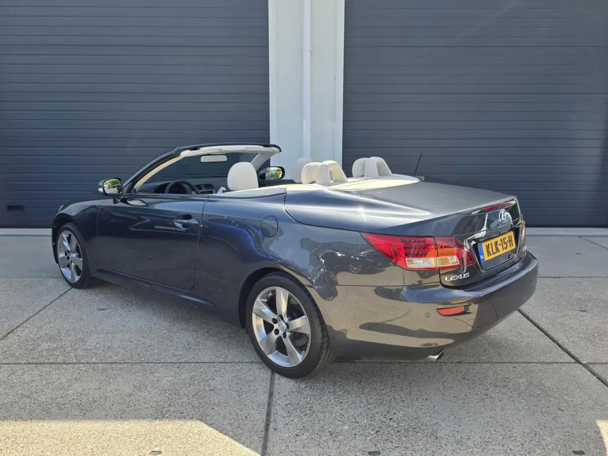 Cabriolet 250C |Dealer onderhouden |2 JAAR GARANTIE