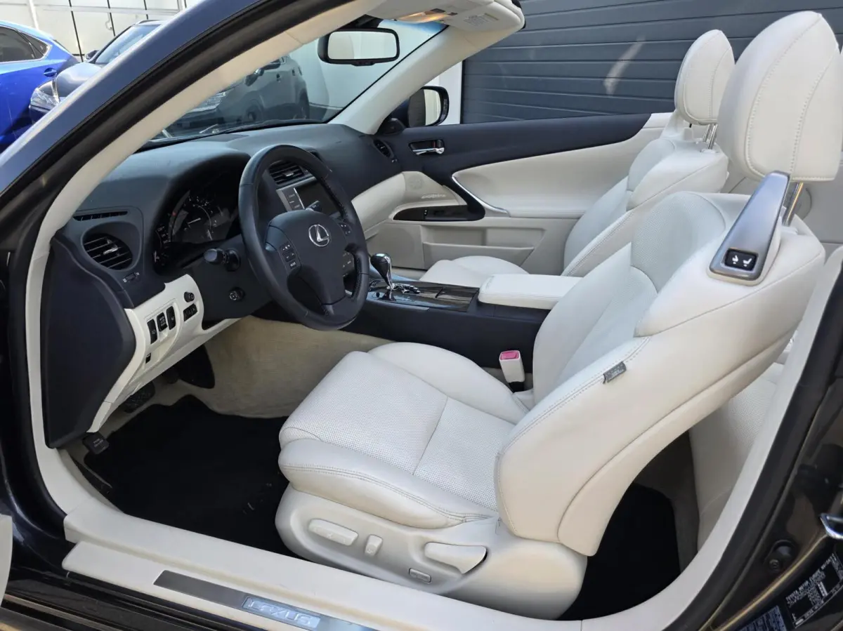 Cabriolet 250C |Dealer onderhouden |2 JAAR GARANTIE