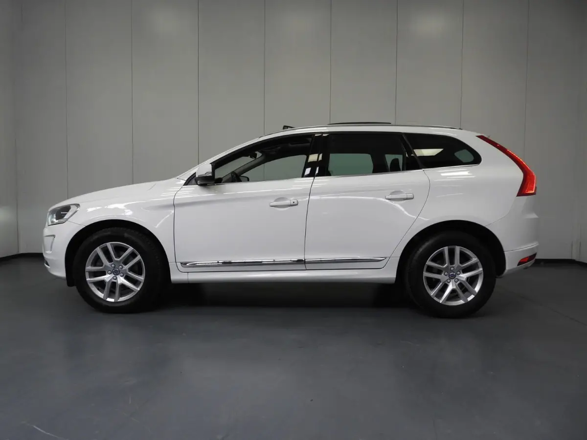 2.0 T5 Aut. FWD Polar+ LEER/SCHUIFDAK/TREKH./18"LMV!