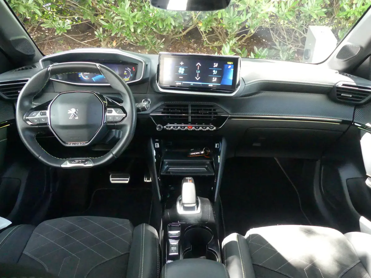 EV GT Pack 50 kWh | SOH 89% | ADAPTIVE CRUISE | DODEHOEKDETECTIE | CAMERA | PARKEERSENSOREN V+A | APPLE CARPLAY / ANDROID AUTO | NAVI | LMV 17" |