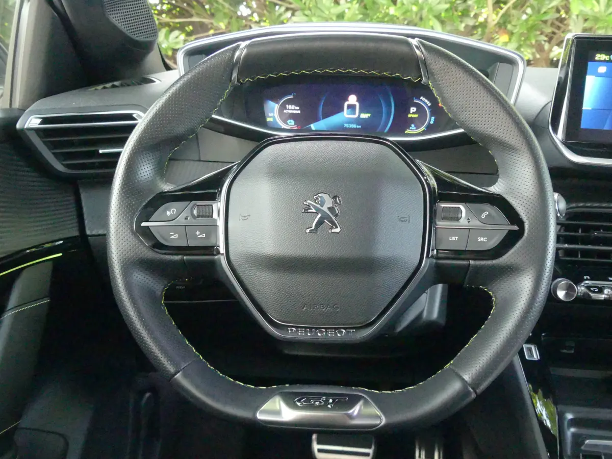 EV GT Pack 50 kWh | SOH 89% | ADAPTIVE CRUISE | DODEHOEKDETECTIE | CAMERA | PARKEERSENSOREN V+A | APPLE CARPLAY / ANDROID AUTO | NAVI | LMV 17" |