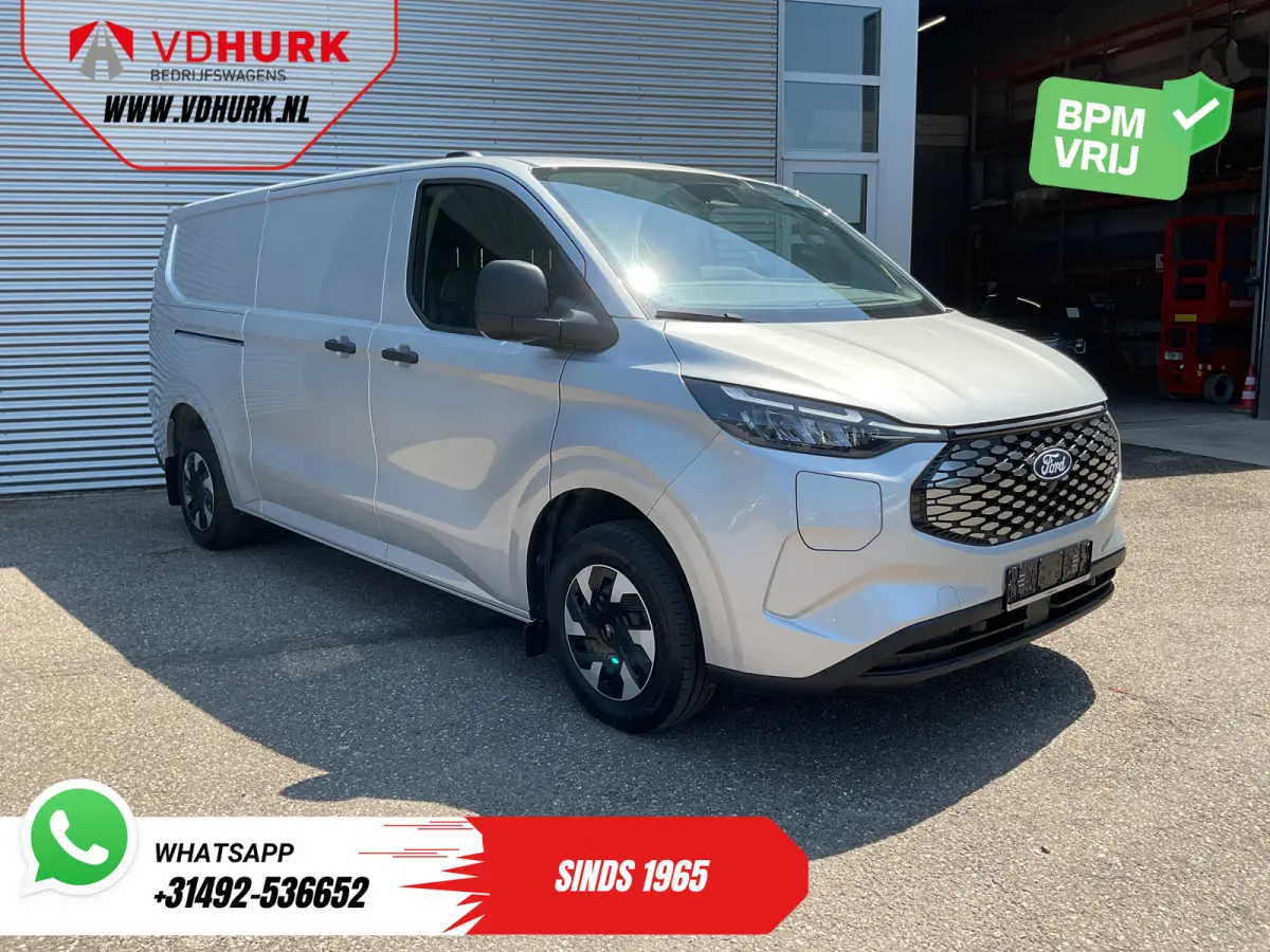 L2 65 kWh 330 km WLTP Garantie t/m 05-'29/ LED/ Snellader/ Standkachel/ Stoelverw./ Stuurverw./ Carplay/ Camera/ PDC/ Climate/ Cruise