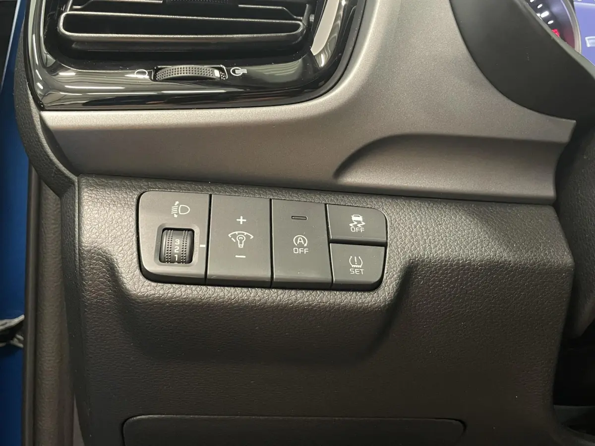 1.0 T-GDi MHEV DynamicPlusLine Navigatie Apple Carplay Android Auto Lichtmetalen Velgen Climate Control Cruise control Parkeer sensoren