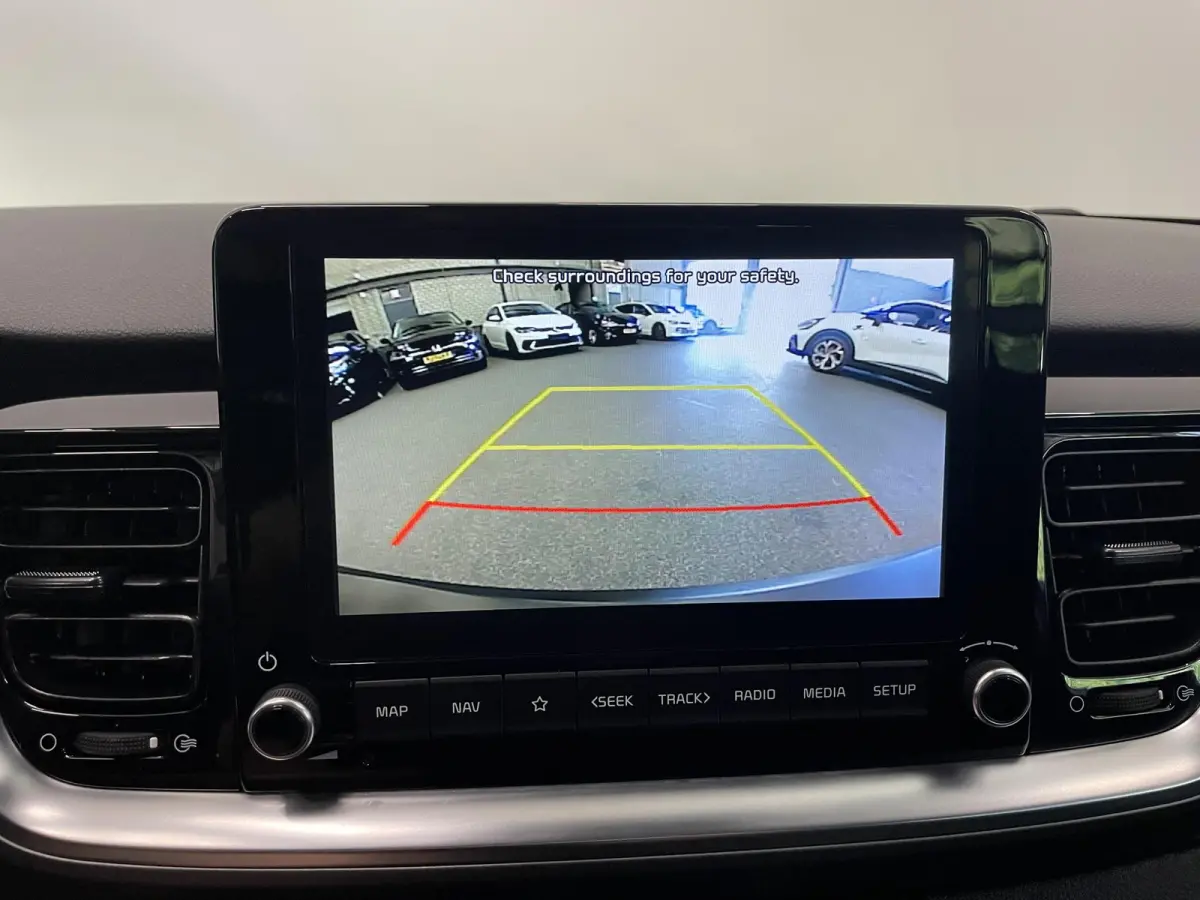 1.0 T-GDi MHEV DynamicPlusLine Navigatie Apple Carplay Android Auto Lichtmetalen Velgen Climate Control Cruise control Parkeer sensoren