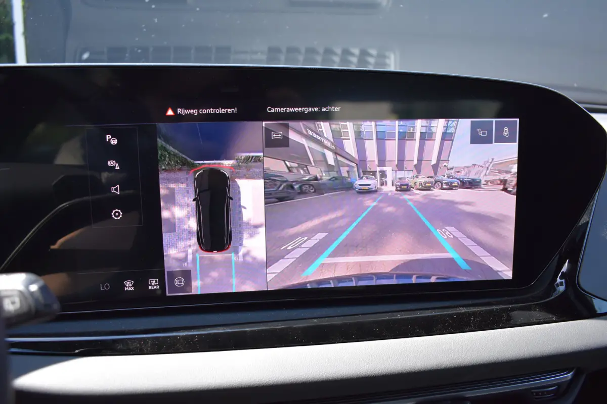 2.0 e-hybrid quattro Advanced edition | Head-up display | Side assist | Elek stoelen memory | Matrix led | Bang & Olufsen