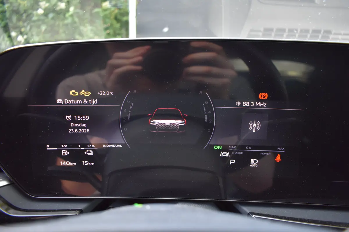 2.0 e-hybrid quattro Advanced edition | Head-up display | Side assist | Elek stoelen memory | Matrix led | Bang & Olufsen