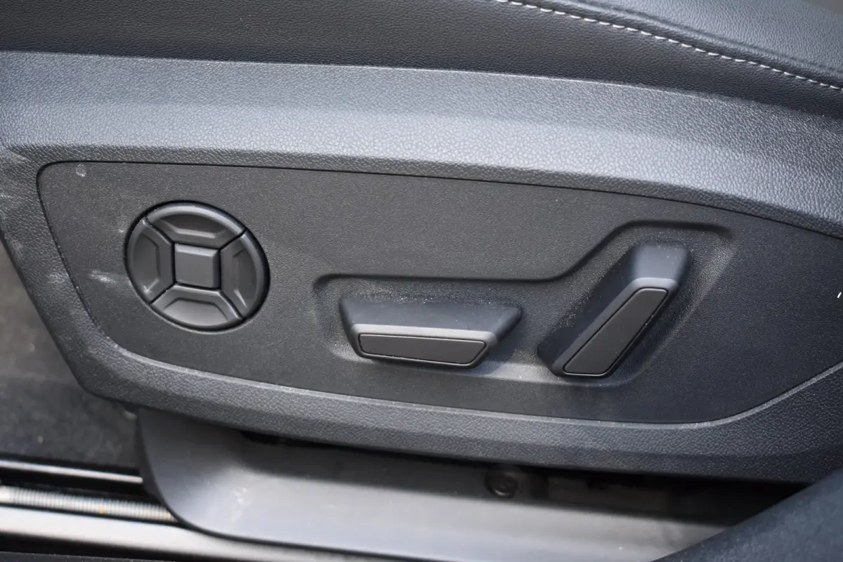 2.0 e-hybrid quattro Advanced edition | Head-up display | Side assist | Elek stoelen memory | Matrix led | Bang & Olufsen