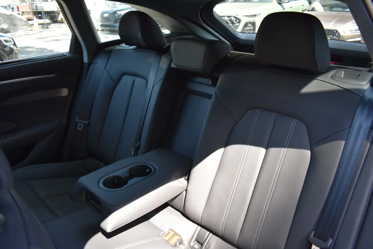 2.0 e-hybrid quattro Advanced edition | Head-up display | Side assist | Elek stoelen memory | Matrix led | Bang & Olufsen