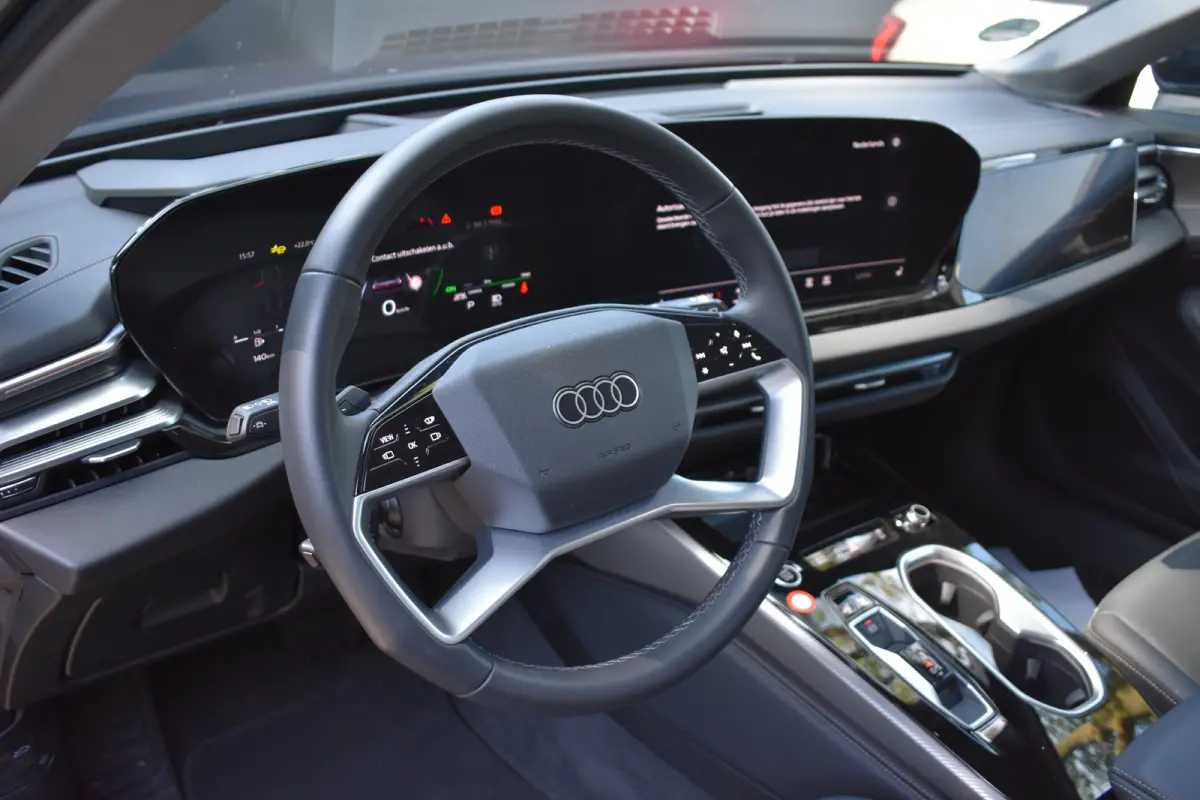 2.0 e-hybrid quattro Advanced edition | Head-up display | Side assist | Elek stoelen memory | Matrix led | Bang & Olufsen
