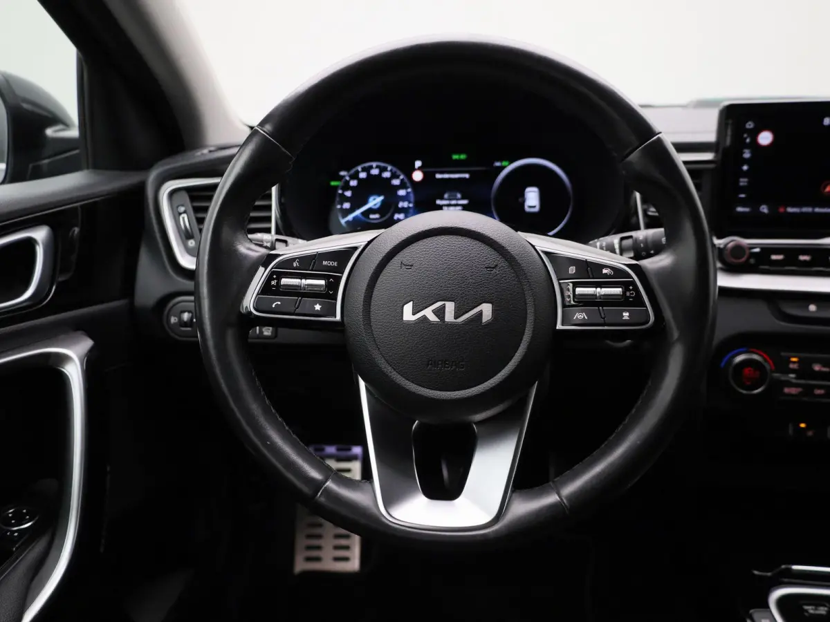 1.6 GDI PHEV DynamicLine | ACC | Achteruitrijcamera | Stoel + Stuurverwarming | Lane Assist | Blindspot | Keyless | Virtual Cockpit |