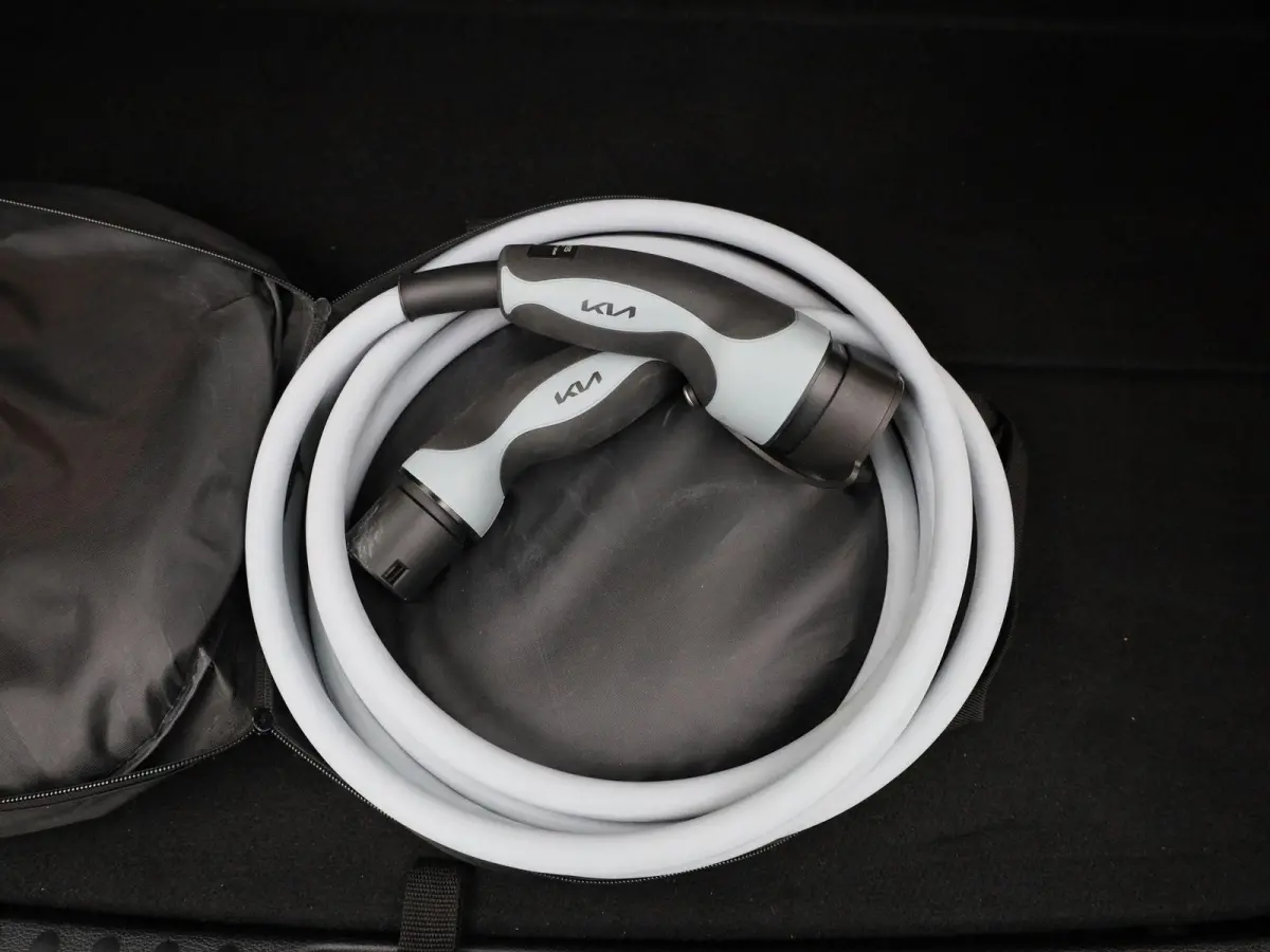 1.6 GDI PHEV DynamicLine | ACC | Achteruitrijcamera | Stoel + Stuurverwarming | Lane Assist | Blindspot | Keyless | Virtual Cockpit |