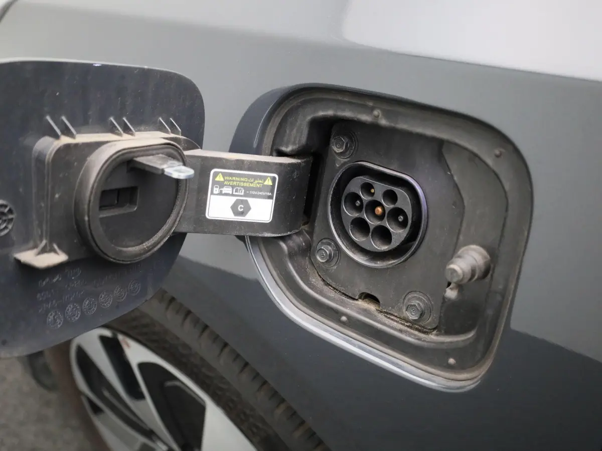 1.6 GDI PHEV DynamicLine | ACC | Achteruitrijcamera | Stoel + Stuurverwarming | Lane Assist | Blindspot | Keyless | Virtual Cockpit |