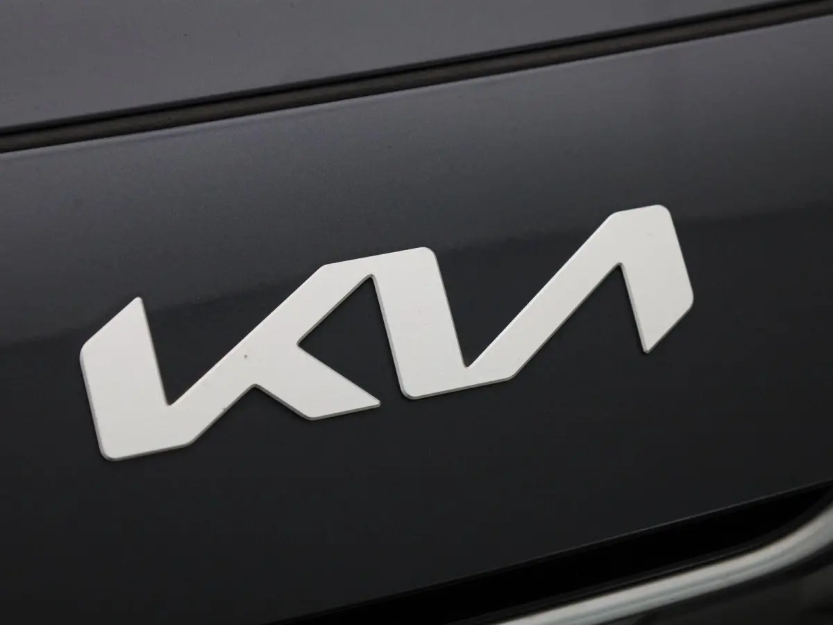 1.6 GDI PHEV DynamicLine | ACC | Achteruitrijcamera | Stoel + Stuurverwarming | Lane Assist | Blindspot | Keyless | Virtual Cockpit |