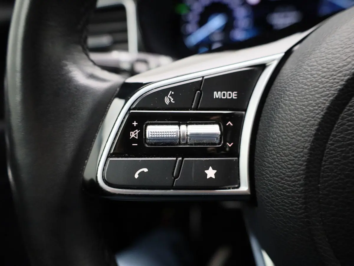 1.6 GDI PHEV DynamicLine | ACC | Achteruitrijcamera | Stoel + Stuurverwarming | Lane Assist | Blindspot | Keyless | Virtual Cockpit |