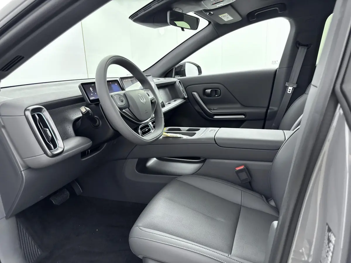ProMax Design 67.1 kWh 218pk | Nieuw te bestellen | Leverbaar in meerdere kleuren | 481 km wltp actieradius | Navigatie | Panoramadak | 19" lichtmetalen velgen | Kunstlederen bekleding