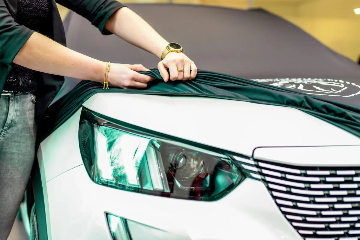ProMax Design 67.1 kWh 218pk | Nieuw te bestellen | Leverbaar in meerdere kleuren | 481 km wltp actieradius | Navigatie | Panoramadak | 19" lichtmetalen velgen | Kunstlederen bekleding