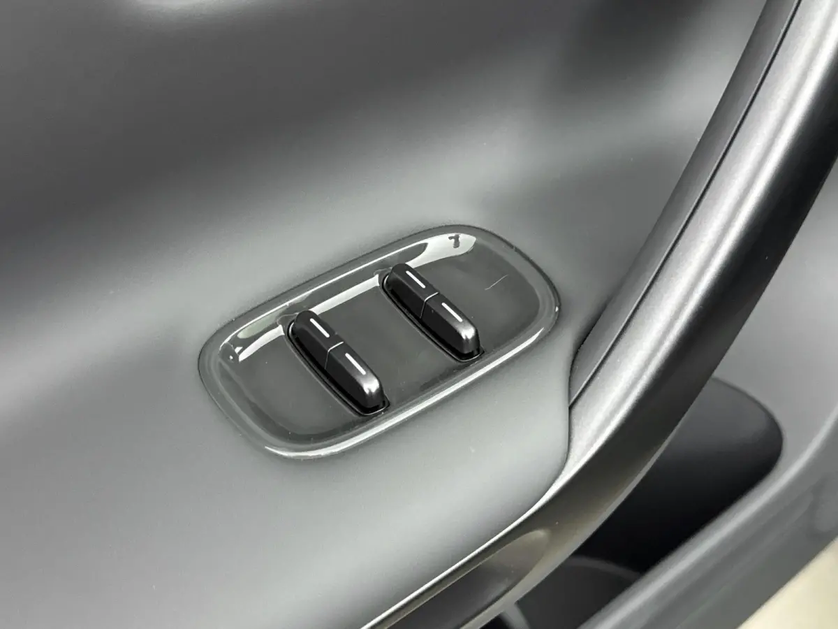 ProMax Design 67.1 kWh 218pk | Nieuw te bestellen | Leverbaar in meerdere kleuren | 481 km wltp actieradius | Navigatie | Panoramadak | 19" lichtmetalen velgen | Kunstlederen bekleding