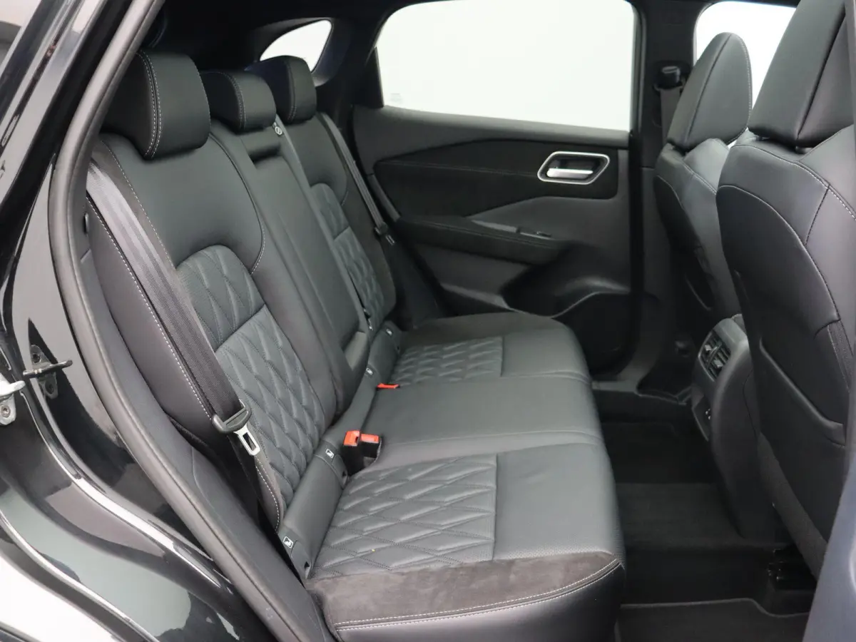 158pk MHEV Xtronic Tekna Plus | BOSE audio | Stoel, stuur en voorruitverwarming | Lederen bekleding | Elektrisch vertelbare voorstoelen | 360° camera | 20" LMV |