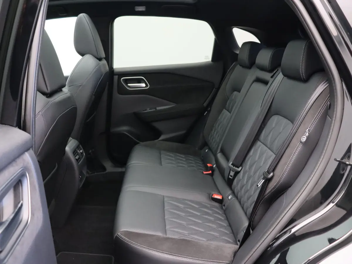 158pk MHEV Xtronic Tekna Plus | BOSE audio | Stoel, stuur en voorruitverwarming | Lederen bekleding | Elektrisch vertelbare voorstoelen | 360° camera | 20" LMV |