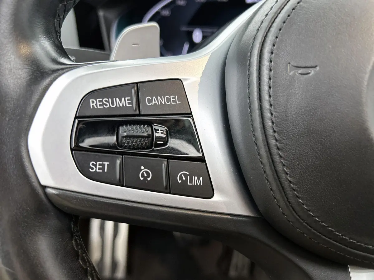 320e | M-SPORT | PANORAMADAK | STOELVERWARMING | NAVIGATIE | LEDER | ELEKTRISCHE ACHTERKLEP | ELEKTRISCHE STOEL |